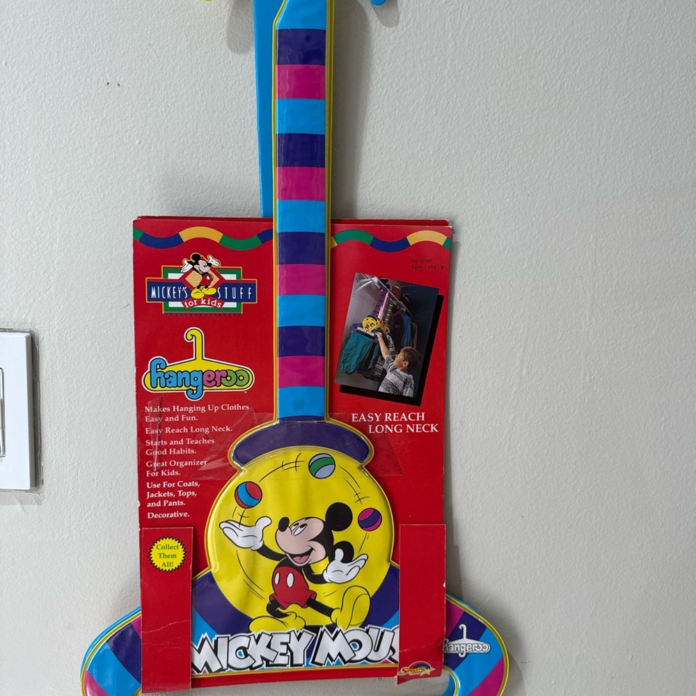 Very RARE, unique piece Mickey & tazmania hangeroo